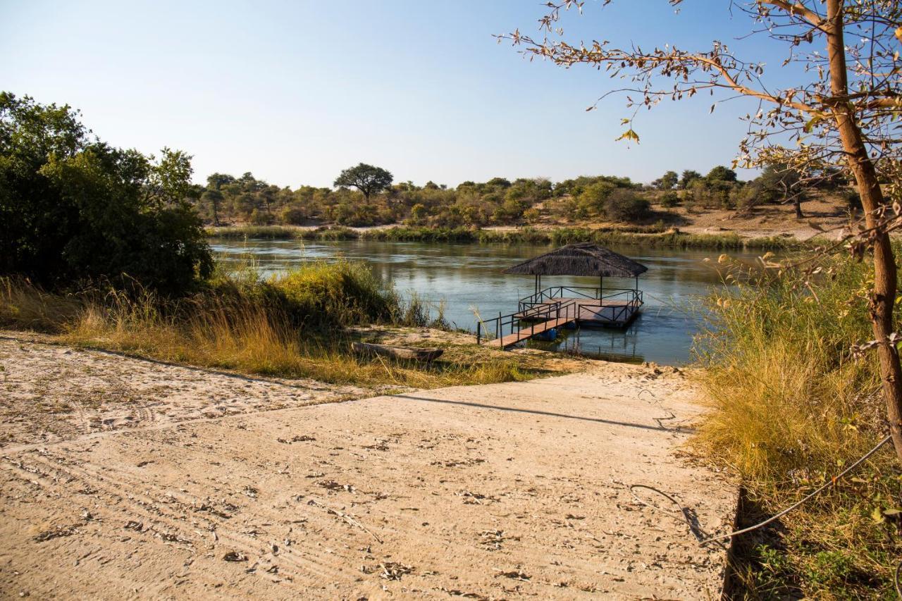 Hakusembe River Campsite ルンドゥ エクステリア 写真